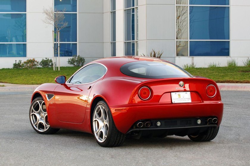 Alfa Romeo 8c