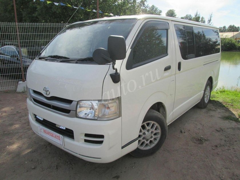 Тойота Хайс 2009