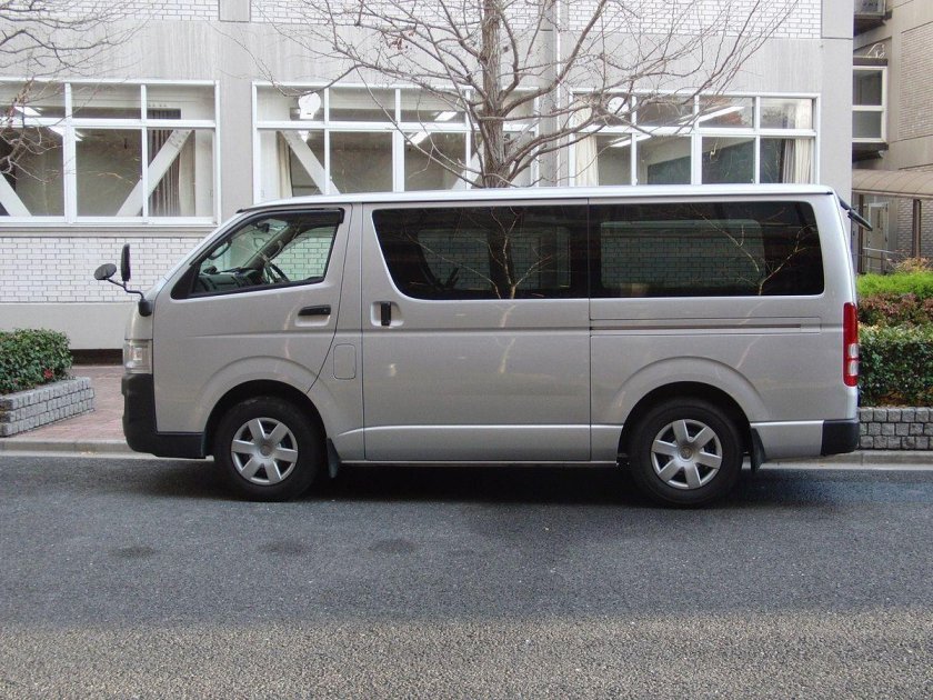 Toyota Hiace h200