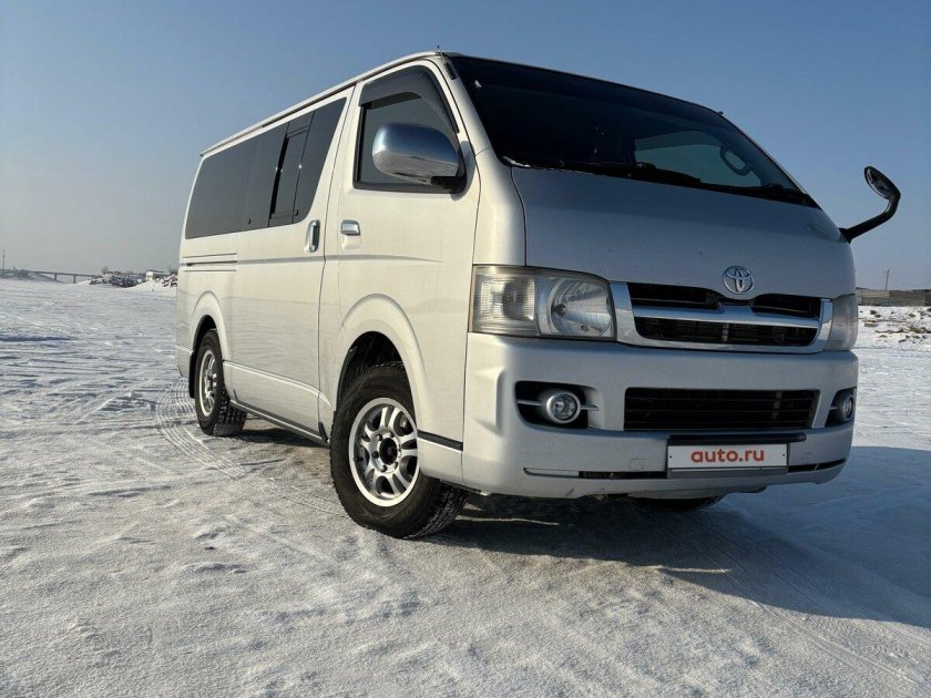 Toyota hiace h 200
