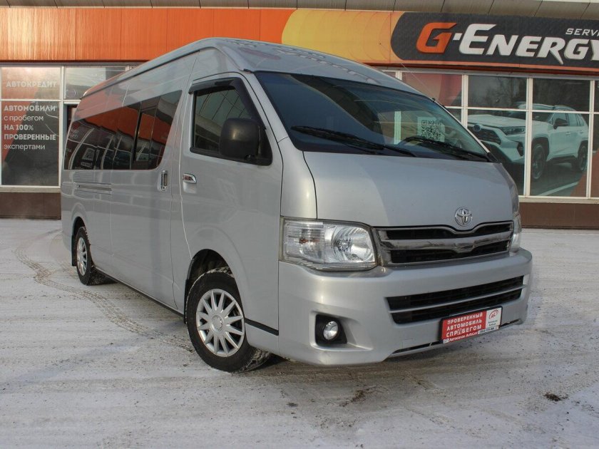 Toyota Hiace h200
