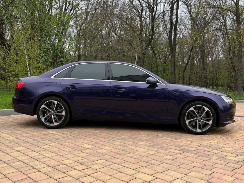 Ауди а 4 2019 года