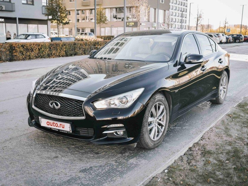 Infiniti q 50