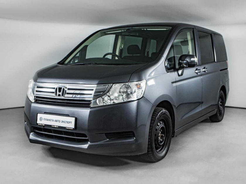 Honda Stepwgn spada 2011