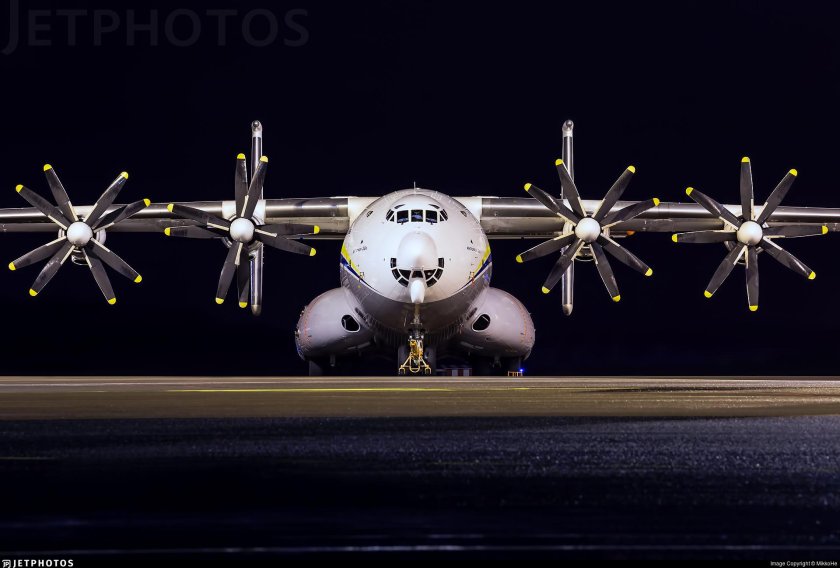 Самолёт Антей АН-22