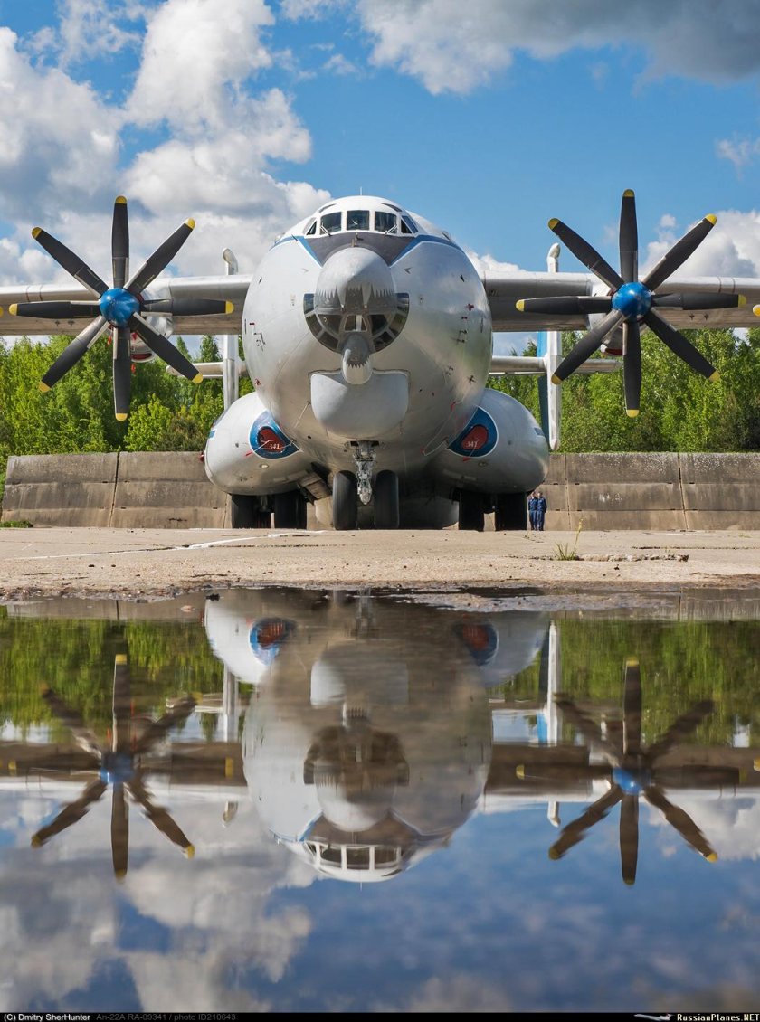 Самолёт Антей АН-22