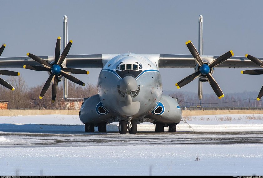Самолёт Антей АН-22