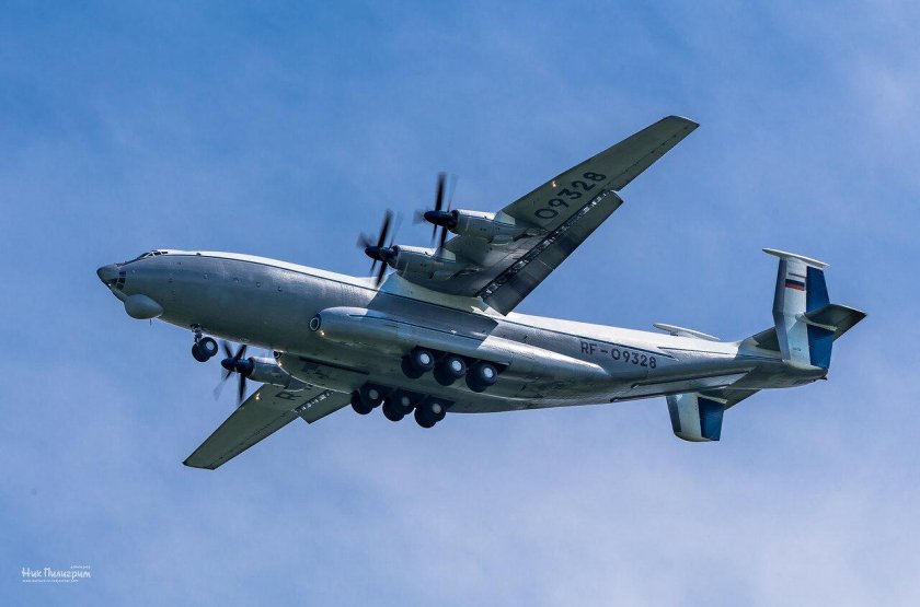 Самолёт Антей АН-22