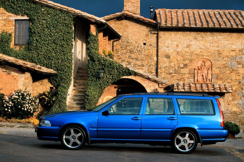 Volvo v70r универсал