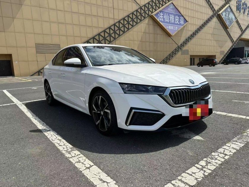 Шкода октавия 2022