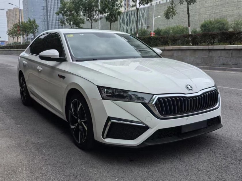 Шкода октавия 2022