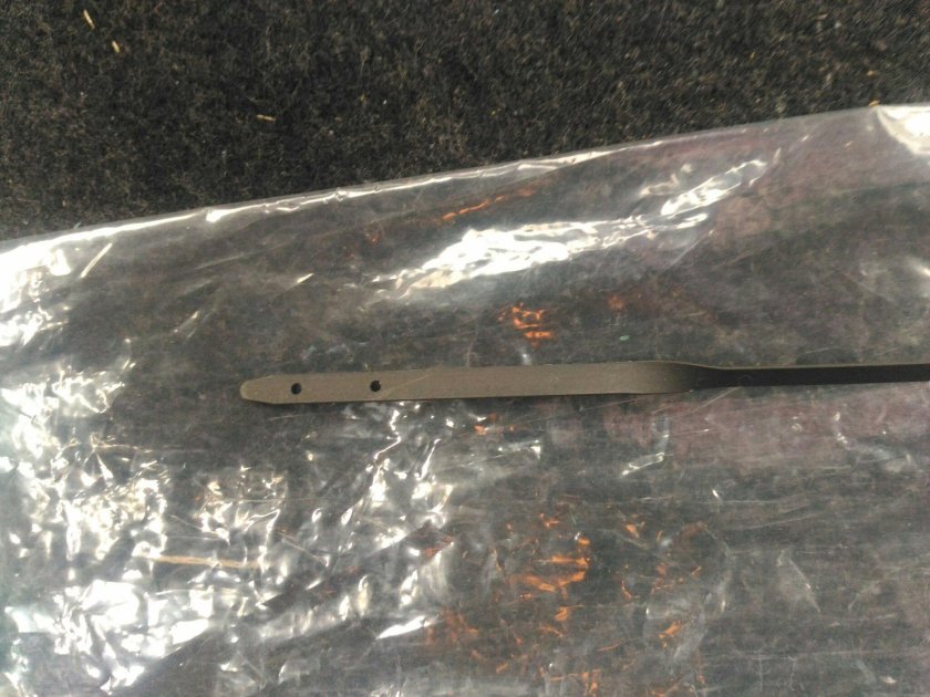 Масляный щуп Мазда 6