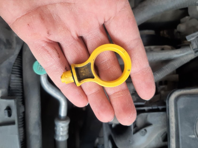 Щуп Мазда 3 1.6