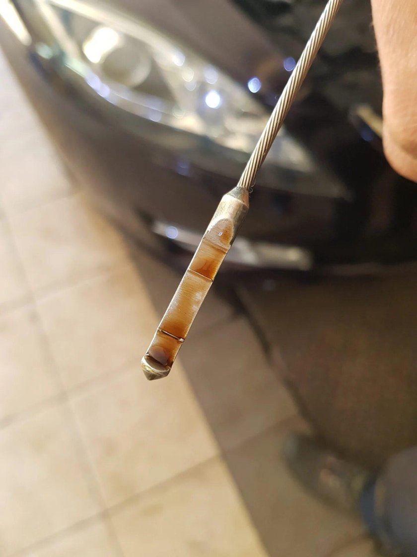 Масляный щуп Мазда 6