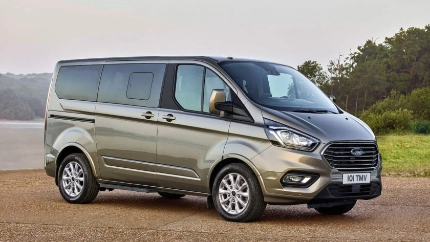 Ford tourneo custom 2021
