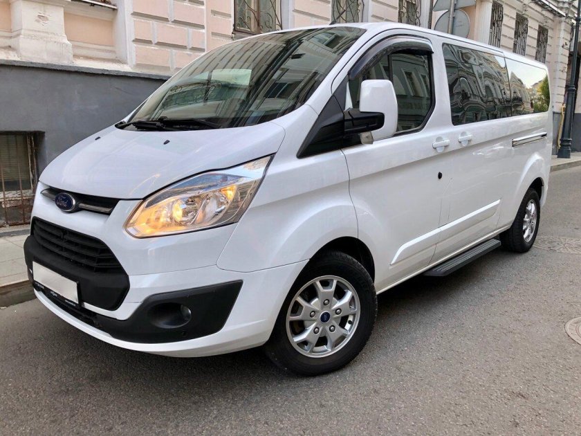 Ford Tourneo Custom 2014
