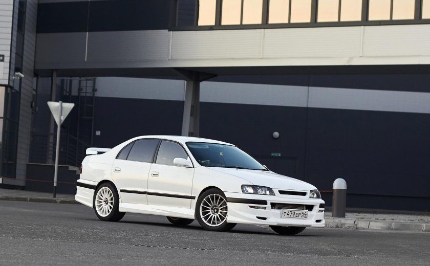 Тойота корона т190