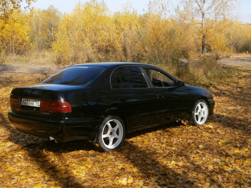 Тойота корона т190