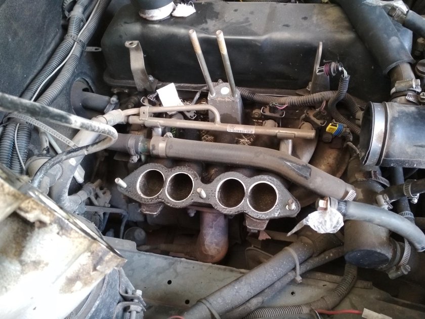 Коллектор Нива Шевроле