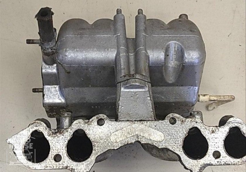 Коллектор впускной 2123