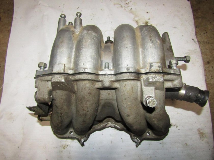 Впускной коллектор Нива 21213