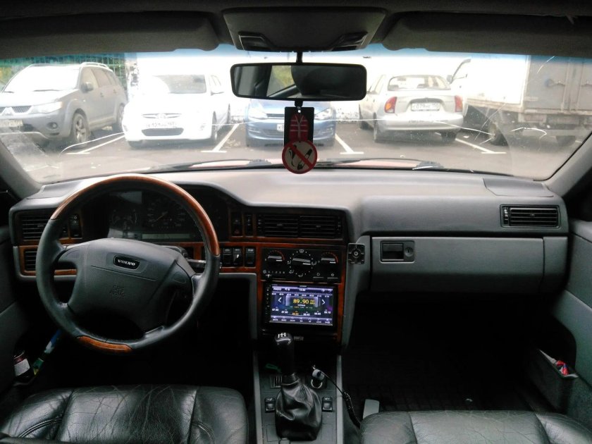 Volvo 960 салон