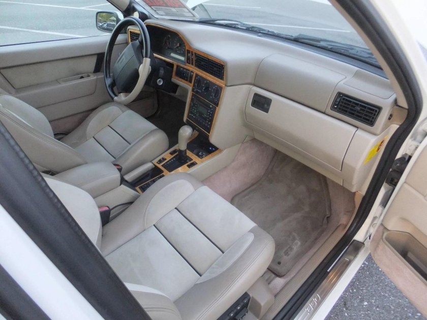 Volvo 850r Interior