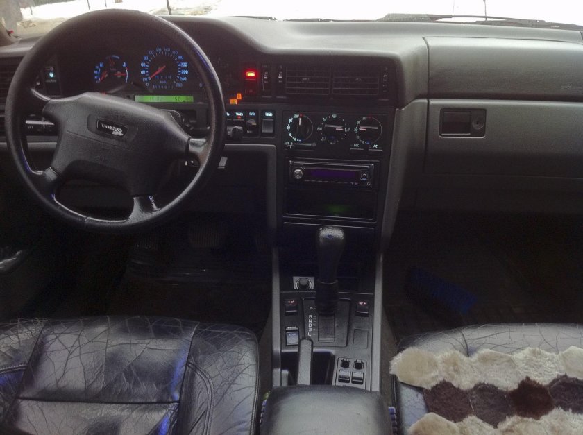 Volvo 850 седан салон