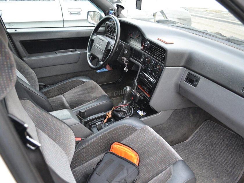 Volvo 850 салон