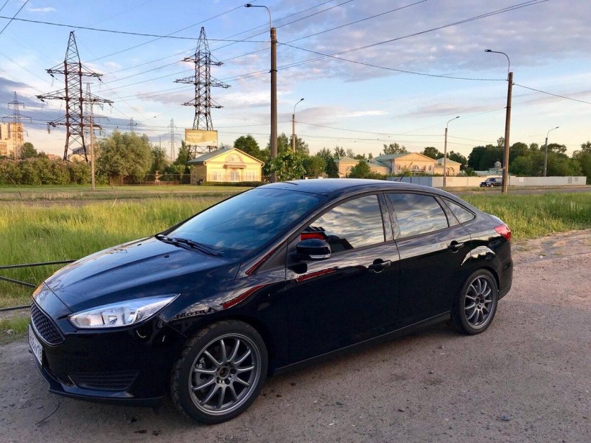 Ford Focus 3 седан черный