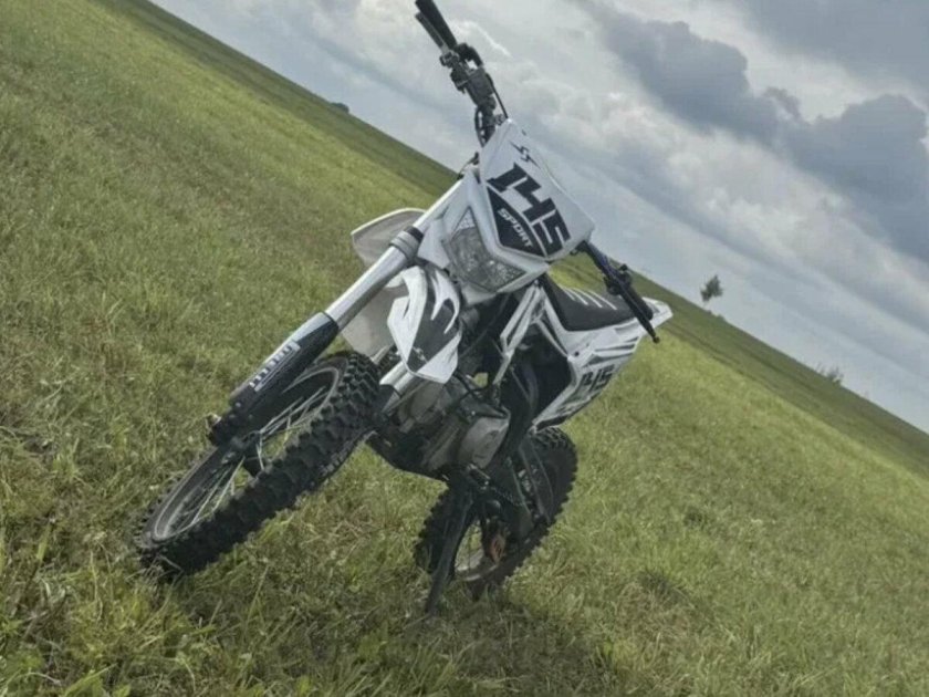 Белый питбайк