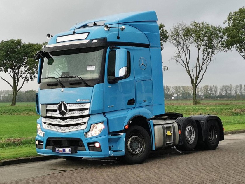 Мерседес бенц актрос