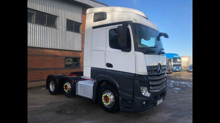 Купить грузовой Мерседес Актрос 2545 евро 6 Европы