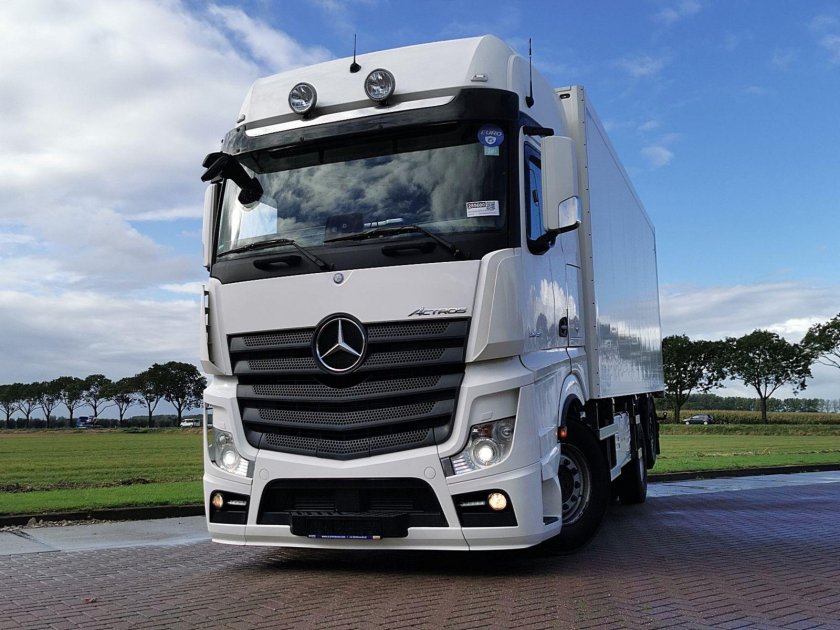 Mercedes-Benz Actros 2545