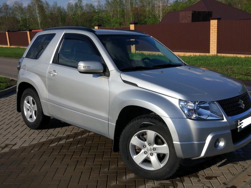 Suzuki grand vitara 2011