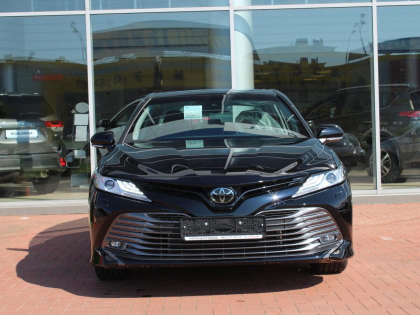 Toyota Camry VIII (xv70) 2.5