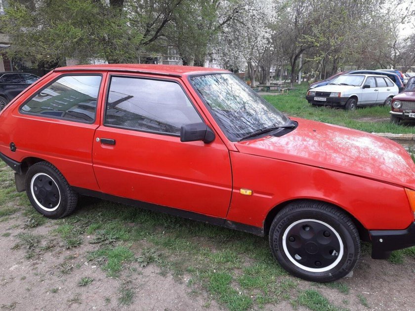 Таврия машина 1995