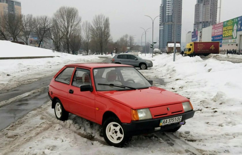 ЗАЗ-1102 «Таврия»