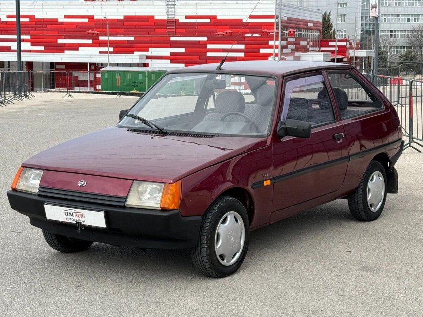 Заз-1102 таврия 4 дверная