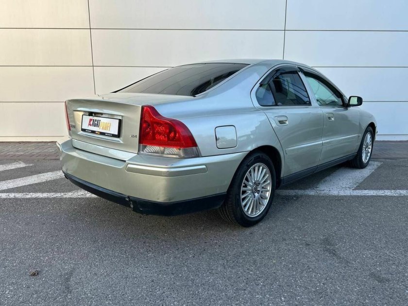 Volvo s 60 2004