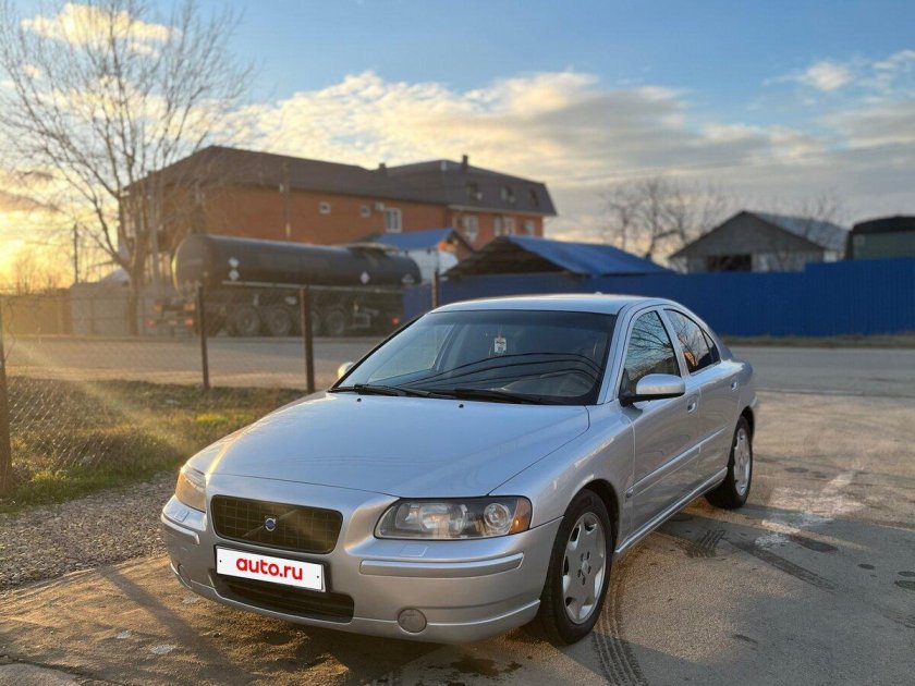 Volvo s 60 2004