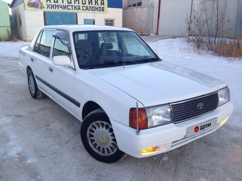 Тойота краун