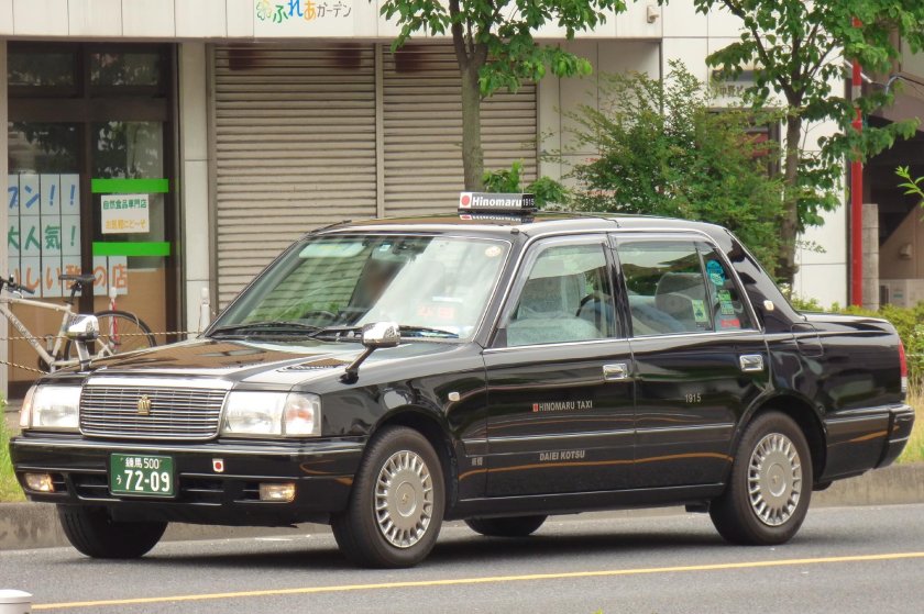 Toyota Crown Comfort 1995