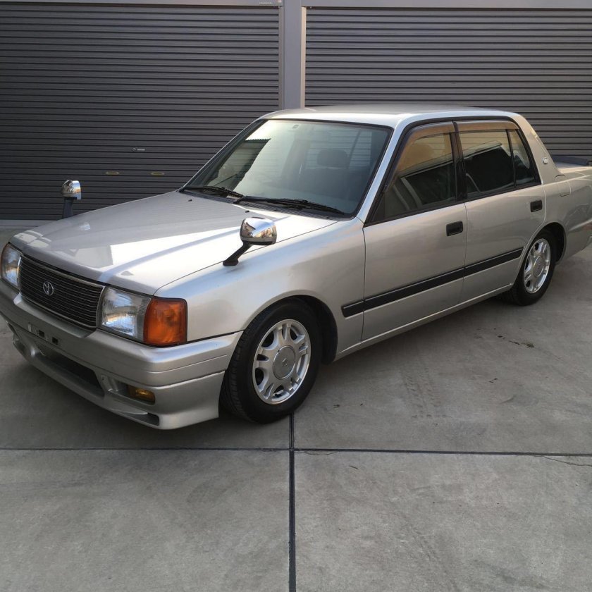 Toyota Comfort (xs10)