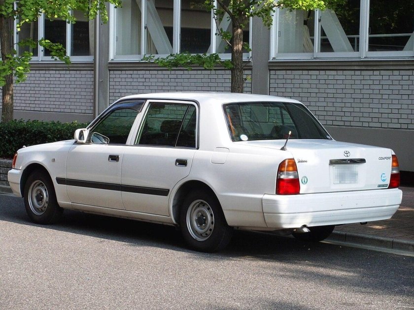 Тойота краун комфорт