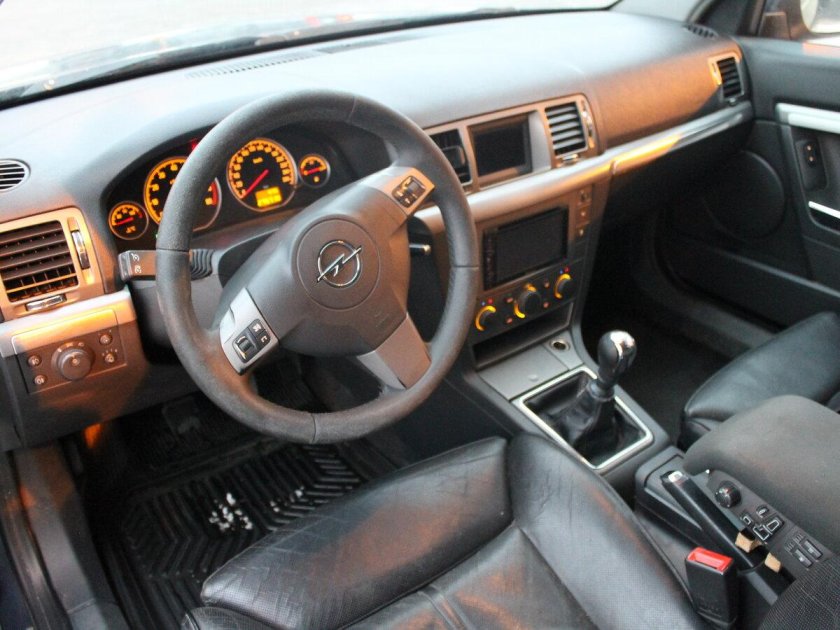 Opel vectra c 2007 салон