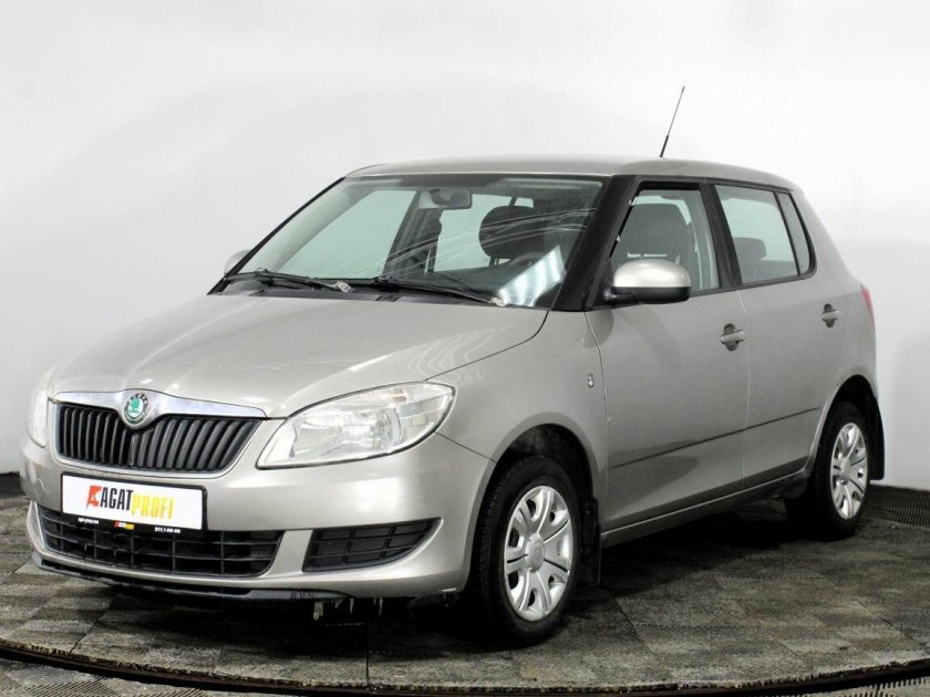 Шкода фабия 2014