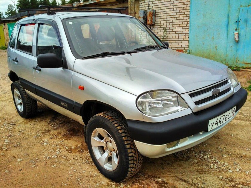 Шевроле нива 2004