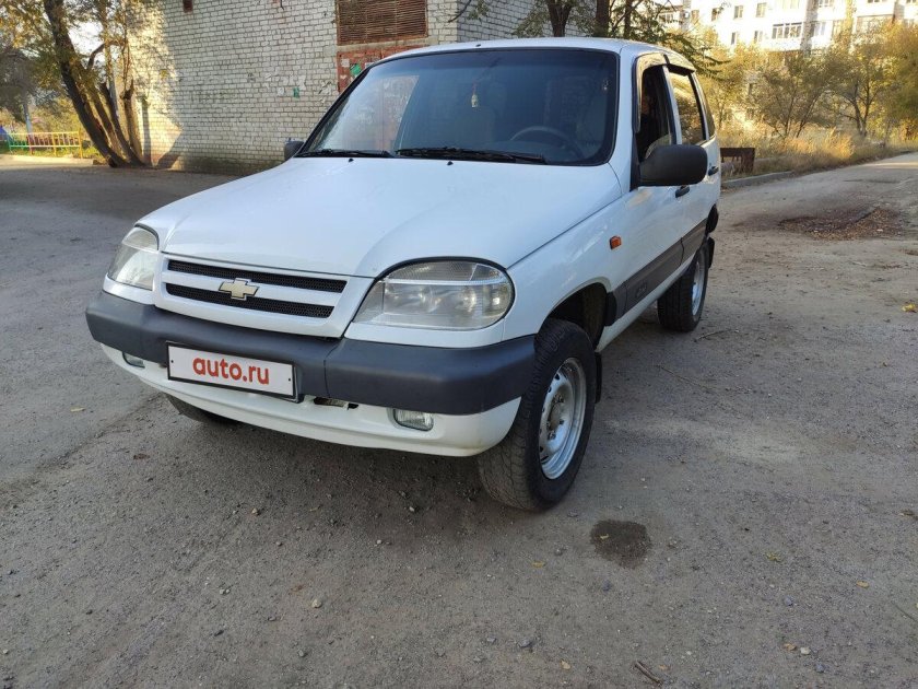 Шевроле Нива 2003 год
