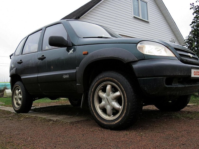 Нива Шевроле 2003г